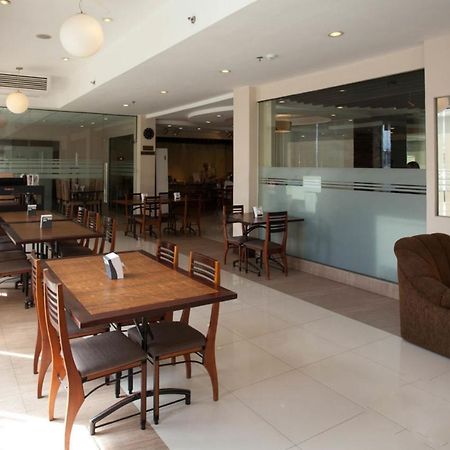 O Hotel Bacolod Extérieur photo
