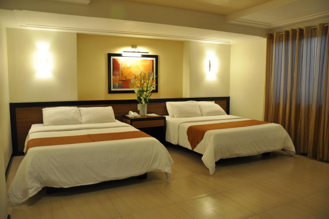O Hotel Bacolod Extérieur photo