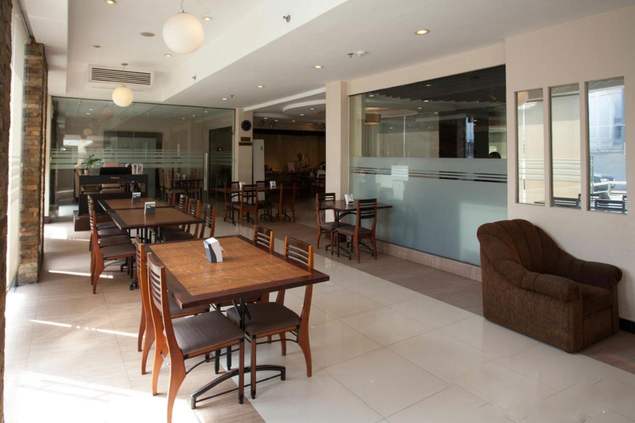 O Hotel Bacolod Extérieur photo